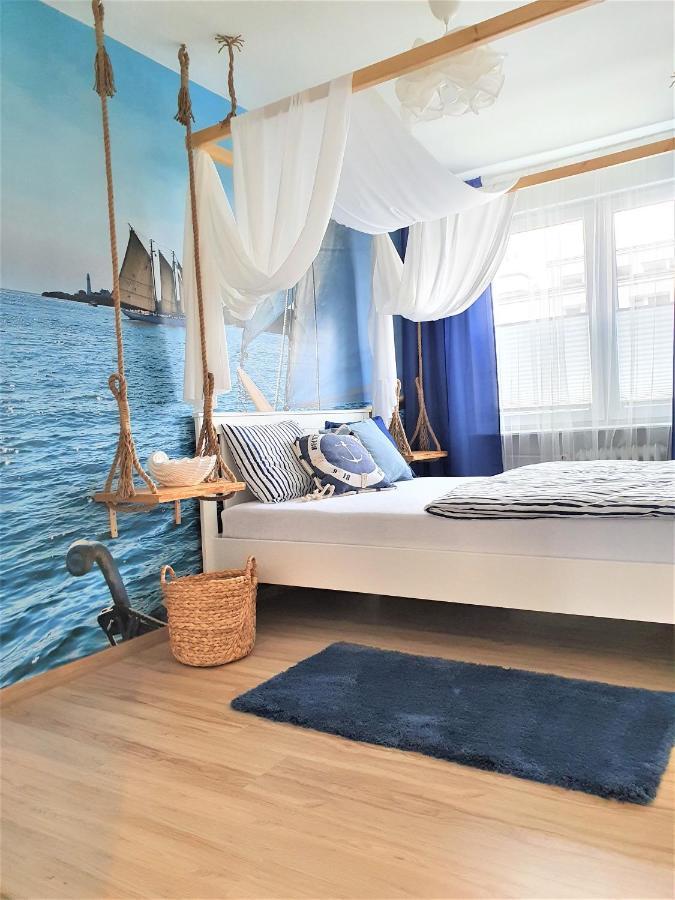 Wera - Klimatyczny Apartament 300 M Od Plazy Brzezno - Azw 格但斯克 外观 照片
